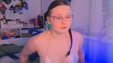 Millie online show from November 21, 7:51 am