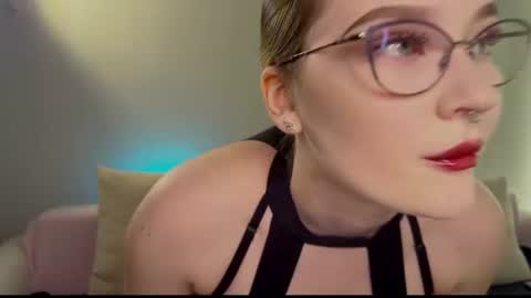 Millie online show from July 9, 2:59 am