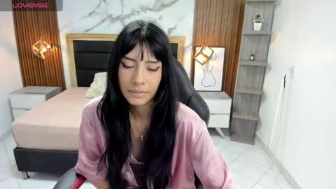 Snapshot of milly_kaft chatting on May 22, 12:22 pm MILLY online show from May 22, 12:22 pm
