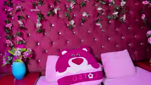 Snapshot of milly_print chatting on March 28, 2:44 am Milly Print online show from March 28, 2:44 am