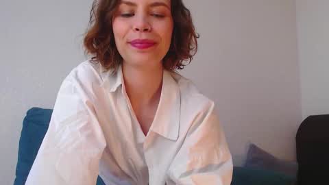 Snapshot of milly_ross23 chatting on September 22, 6:59 am Milly online show from September 22, 6:59 am