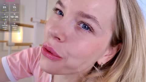 Snapshot of milly_shy chatting on April 16, 6:58 am Milly online show from April 16, 6:58 am