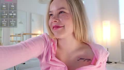 Snapshot of milly_shy chatting on April 30, 6:53 am Milly online show from April 30, 6:53 am