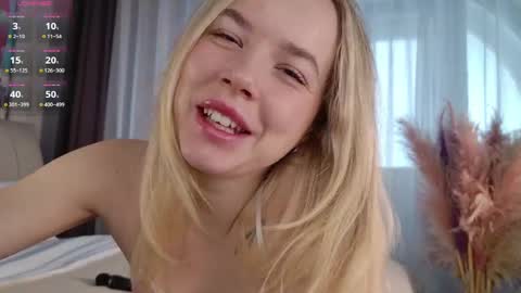 Snapshot of milly_shy chatting on May 4, 5:58 am Milly online show from May 4, 5:58 am