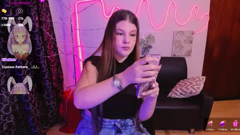 millysandlerr online show from February 18, 4:47 pm