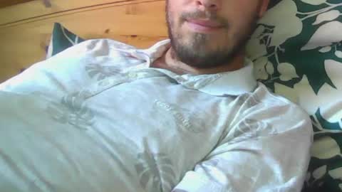 Snapshot of milowww1601 chatting on May 27, 9:28 am milowww1601 online show from May 27, 9:28 am