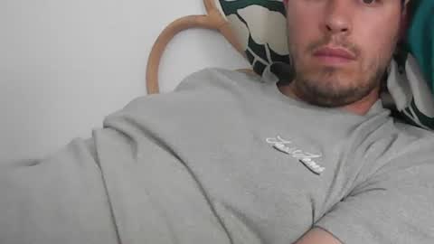 Snapshot of milowww1601 chatting on June 12, 2:38 pm milowww1601 online show from June 12, 2:38 pm