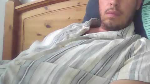 Snapshot of milowww1601 chatting on June 24, 8:35 am milowww1601 online show from June 24, 8:35 am