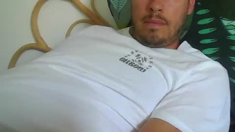 Snapshot of milowww1601 chatting on July 23, 12:58 pm milowww1601 online show from July 23, 12:58 pm