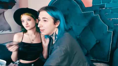 milten_trish online show from December 11, 2:11 pm