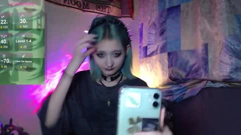 milten_trish online show from October 16, 11:17 pm