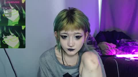 Snapshot of milten_trish chatting on March 19, 5:00 am milten_trish online show from March 19, 5:00 am