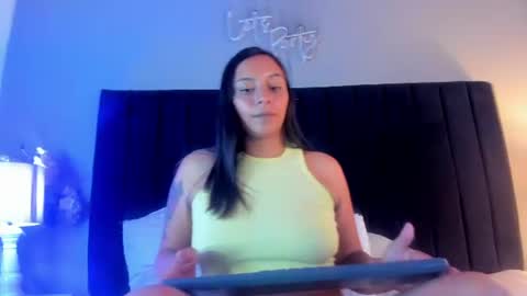 Snapshot of milu_dh chatting on July 15, 5:12 am milu_dh online show from July 15, 5:12 am