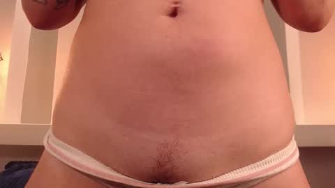 Milu Wallace  online show from November 12, 12:22 am