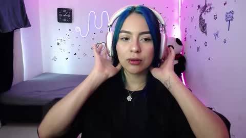 Snapshot of milusolers chatting on December 1, 3:06 pm Milusolers online show from December 1, 3:06 pm