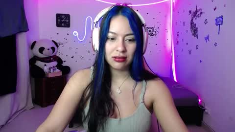 Snapshot of milusolers chatting on December 2, 11:23 pm Milusolers online show from December 2, 11:23 pm