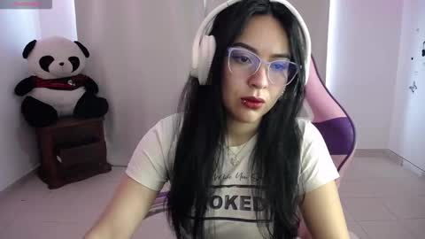 Snapshot of milusolers chatting on February 9, 2:10 pm Milusolers online show from February 9, 2:10 pm