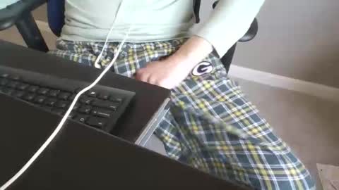 Snapshot of milwaukeebadger24 chatting on February 27, 5:46 pm milwaukeebadger24 online show from February 27, 5:46 pm