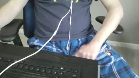 Snapshot of milwaukeebadger24 chatting on March 25, 12:33 pm milwaukeebadger24 online show from March 25, 12:33 pm