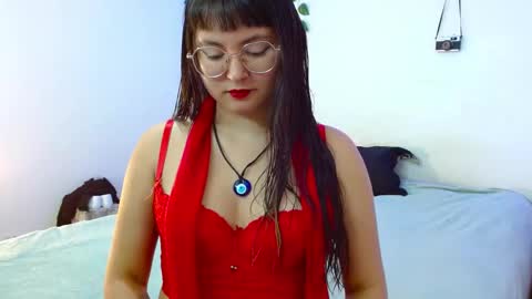 mily_baker online show from December 19, 5:50 pm