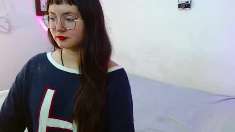 mily_baker online show from December 4, 5:54 pm