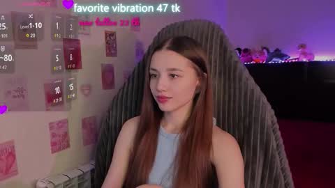 Snapshot of milyamess chatting on March 14, 6:35 pm Emily online show from March 14, 6:35 pm