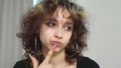  IRIS  online show from October 18, 8:26 am