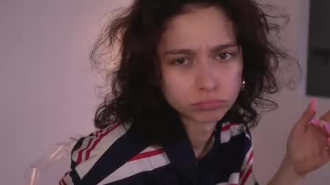  IRIS  online show from December 4, 8:23 am