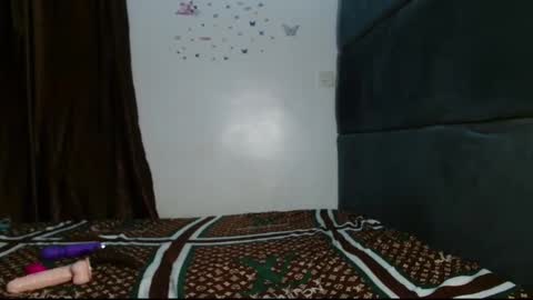 mimi online show from February 21, 6:09 pm