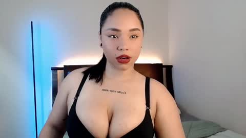 Snapshot of mimirodriguezz chatting on December 4, 2:42 am mimirodriguezz online show from December 4, 2:42 am