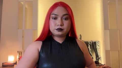 Queen Mimi online show from September 27, 1:49 pm