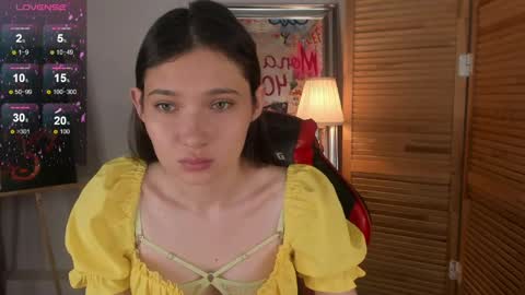 Snapshot of mimolis chatting on June 4, 8:42 am mimolis online show from June 4, 8:42 am