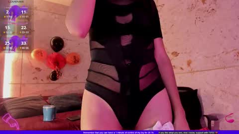 Minji online show from October 14, 9:48 pm