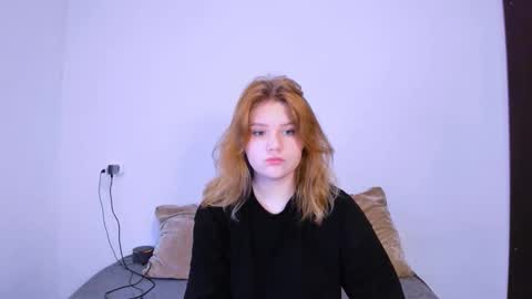 hi Im Mina  online show from November 2, 10:45 pm