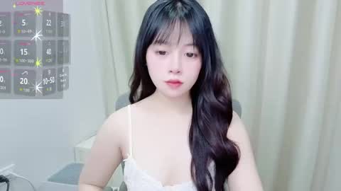 Snapshot of minaaaa69879 chatting on June 5, 2:40 am Na online show from June 5, 2:40 am