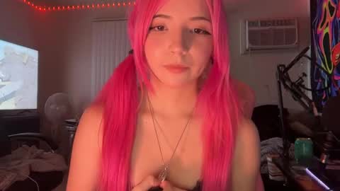 Snapshot of minaisnever chatting on February 24, 6:00 am Mina online show from February 24, 6:00 am