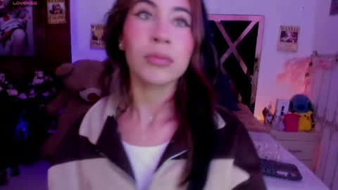 minami_nakamura online show from May 18, 5:02 am