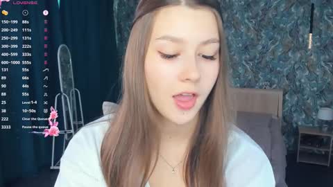 Mindi online show from February 11, 7:13 am