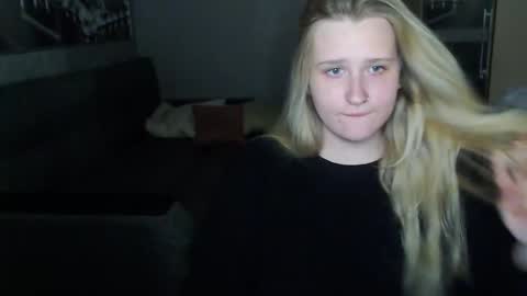 Mindiys online show from December 7, 11:45 pm