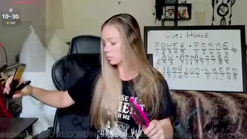 Mindy Mars online show from June 18, 7:07 pm