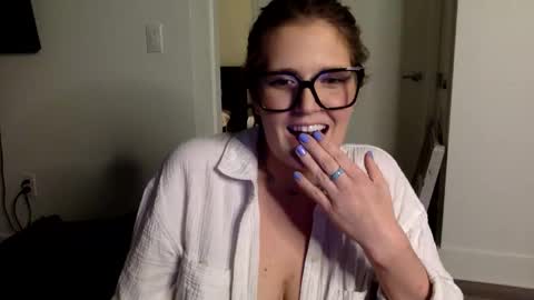 Mindy online show from May 19, 1:56 am