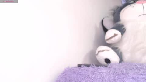 Snapshot of minene_mikami chatting on October 11, 2:04 pm minene_mikami online show from October 11, 2:04 pm