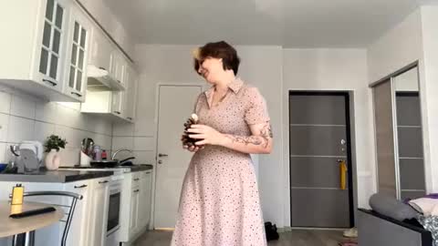 Luna Moon online show from October 3, 11:51 am