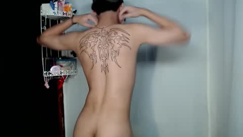 mingkla_man online show from March 4, 4:57 pm