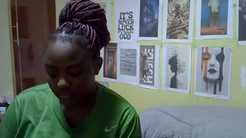 Snapshot of mini_karee chatting on March 25, 8:48 pm mini_karee online show from March 25, 8:48 pm