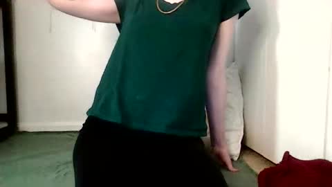 mini_marshmallows online show from February 7, 9:51 pm