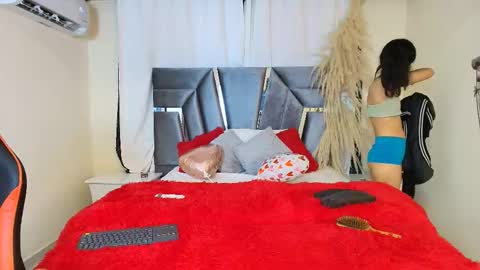 minilove_01 online show from September 23, 12:19 pm