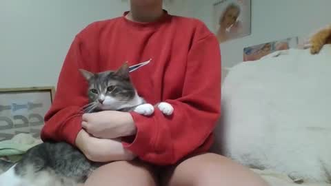 minilynixo online show from December 21, 6:15 pm