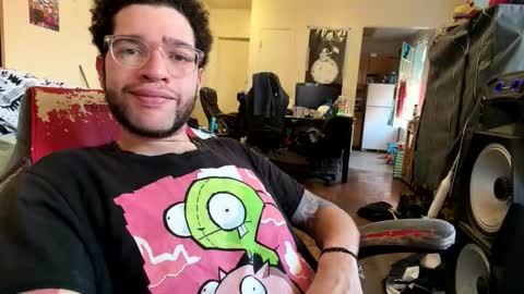 Snapshot of minimoose1003 chatting on March 10, 8:14 pm minimoose1003 online show from March 10, 8:14 pm