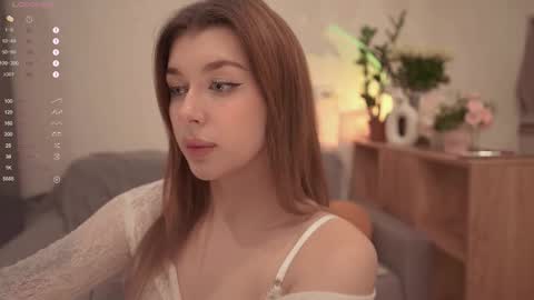 Snapshot of minirini chatting on November 27, 4:42 pm Rina online show from November 27, 4:42 pm